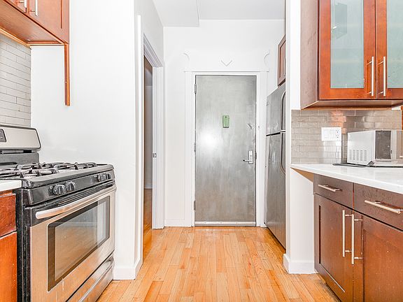 2nd image of 591 Franklin Ave #1KW