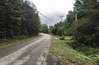 Exterior Neighborhood (street photo)