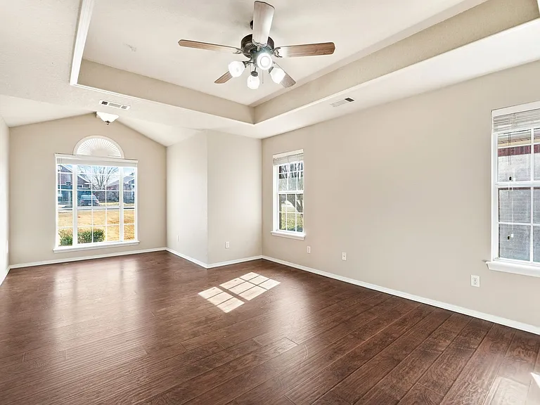 7100 Millennium Dr — Photo 17