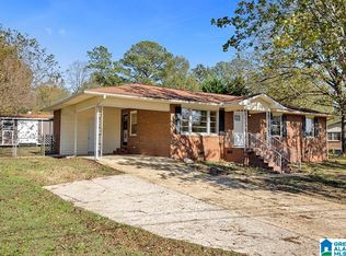 1103 Alpine Dr, Weaver, AL 36277