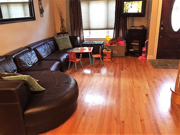 4th image of 417 Ogorman Ave