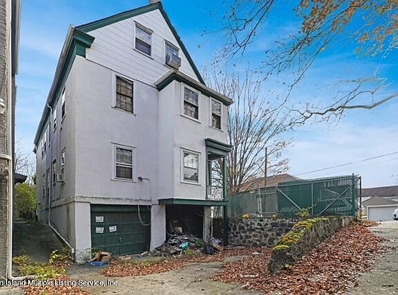 4th image of 360 Westervelt Ave