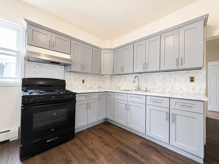 3 Spring Hill Ave #1 — Photo 18