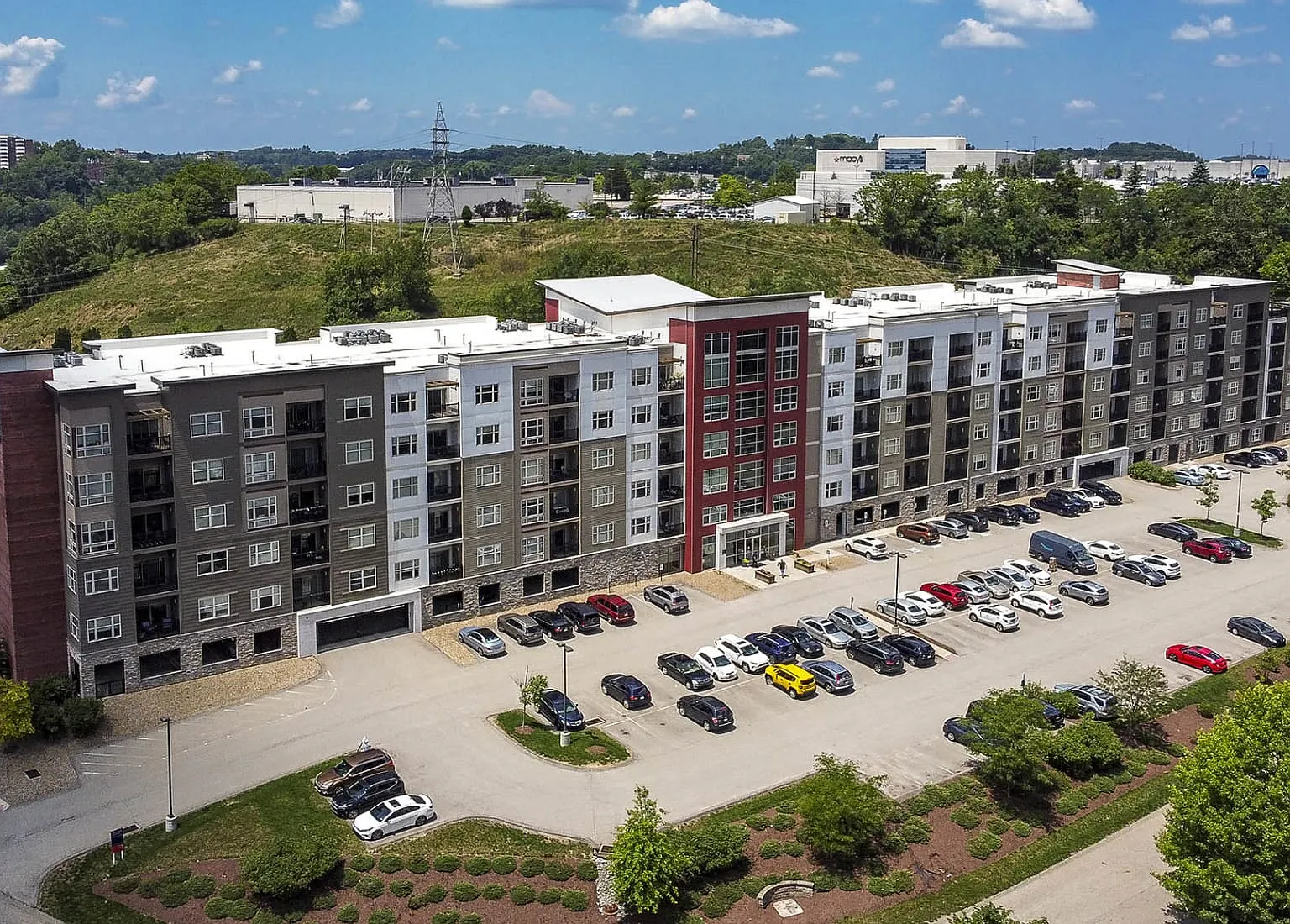 Cosmopolitan Apartments — Photo 1