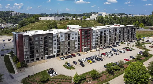 Cosmopolitan Apartments Photo 1