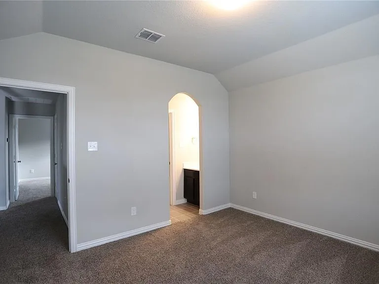 15928 Holly Crk — Photo 11