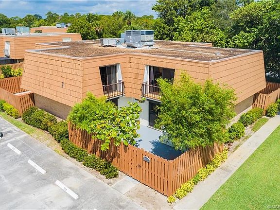 3rd image of 5908 SE Riverboat Dr #504