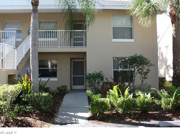 156 Pebble Shores Dr APT 104, Naples, FL 34110