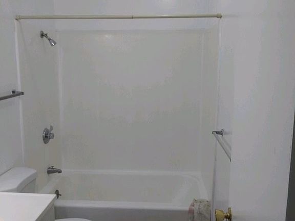 5th image of 4721 Marconi Ave APT 24