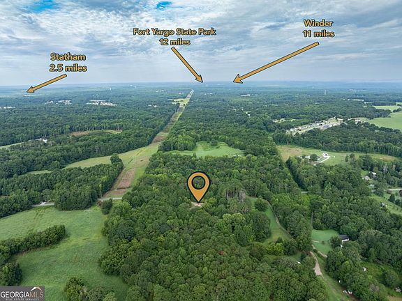 5th image of 208 Arnold Rd SE