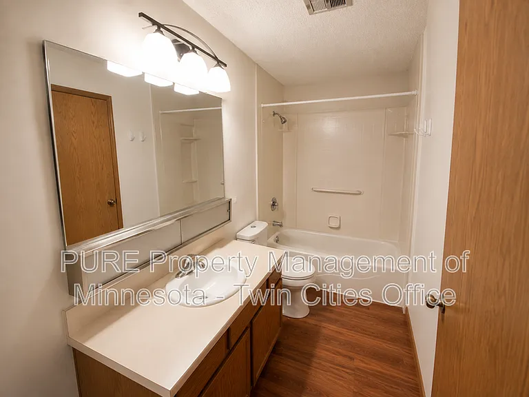 1207 Hewitt Ave #9 — Photo 5