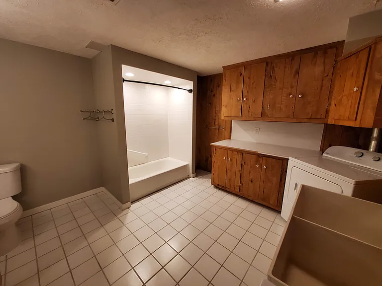 4700 Church Ln — Photo 29