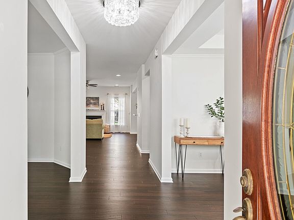4th image of 9640 Pebble Creek Blvd