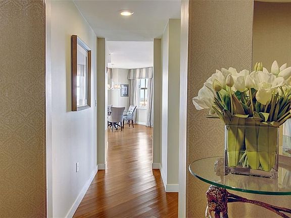 4th image of 1 W Exchange St Unit 1904
