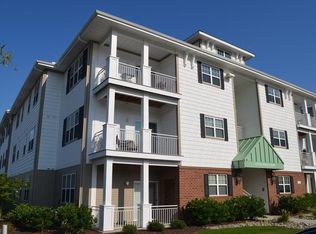 4332 Hillingdon Bnd #204, Chesapeake, VA 23321