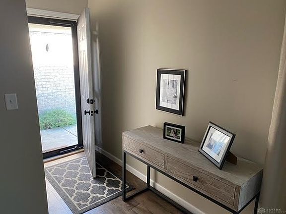 2nd image of 885 Bright Ave
