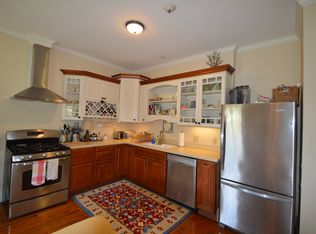 34 Mount Vernon St #2.5, Newport, RI 02840