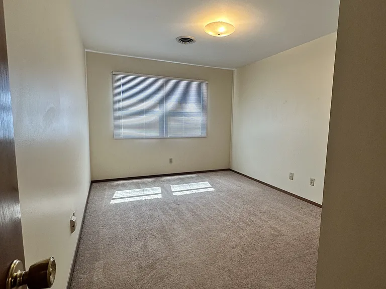 109 Fisk Ave #9 — Photo 11