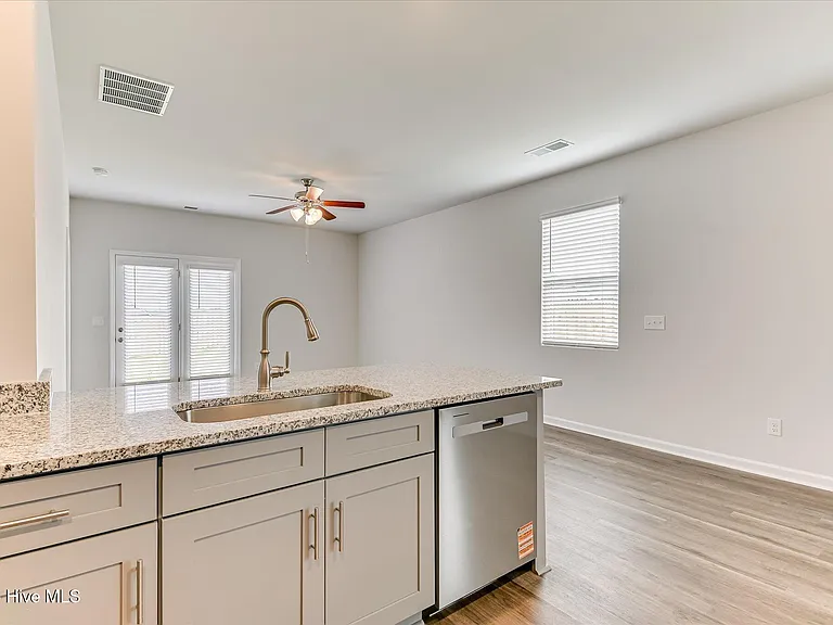 5167 Captain Dr — Photo 19