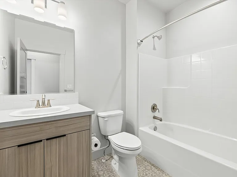 174 S Kestrel Pl — Photo 13
