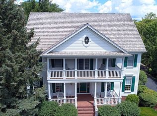 820 Lake St, Libertyville, IL 60048