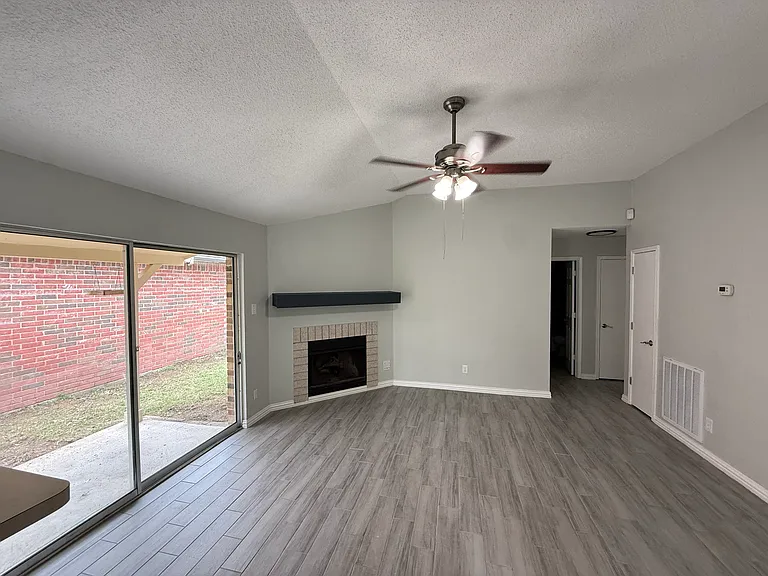 6733 Silver Sage Dr — Photo 1