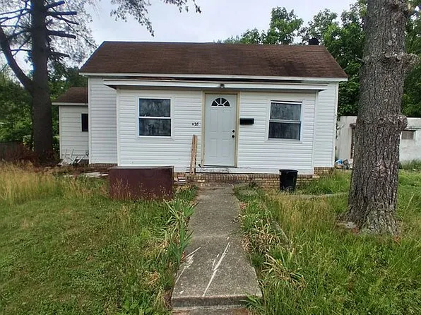 428 S Central St, Benton, IL 62812