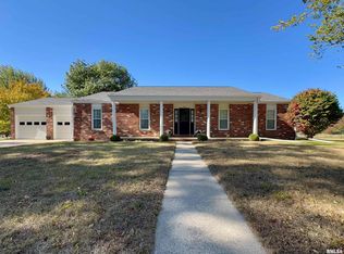 1347 Carolbeth Ave, Macomb, IL 61455
