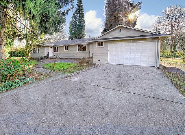 1st image of 7802 142nd Ave E