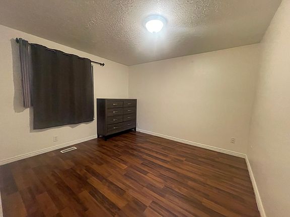 2nd image of 4519 S Wormwood Dr