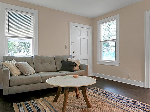 4th image of 2692 Madden Dr