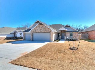 1512 N Kamryn Way, Mustang, OK 73064