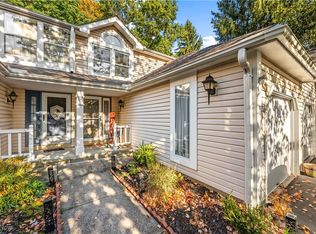 2991 Heatherwood Ct, Stow, OH 44224
