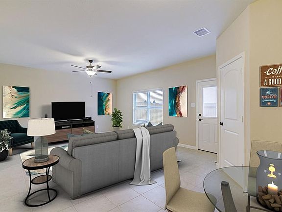 2nd image of 412 Hollow Brook Ln