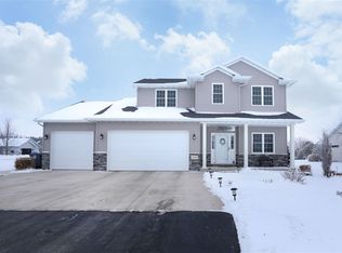 N959 Glennview Dr, Greenville, WI 54942