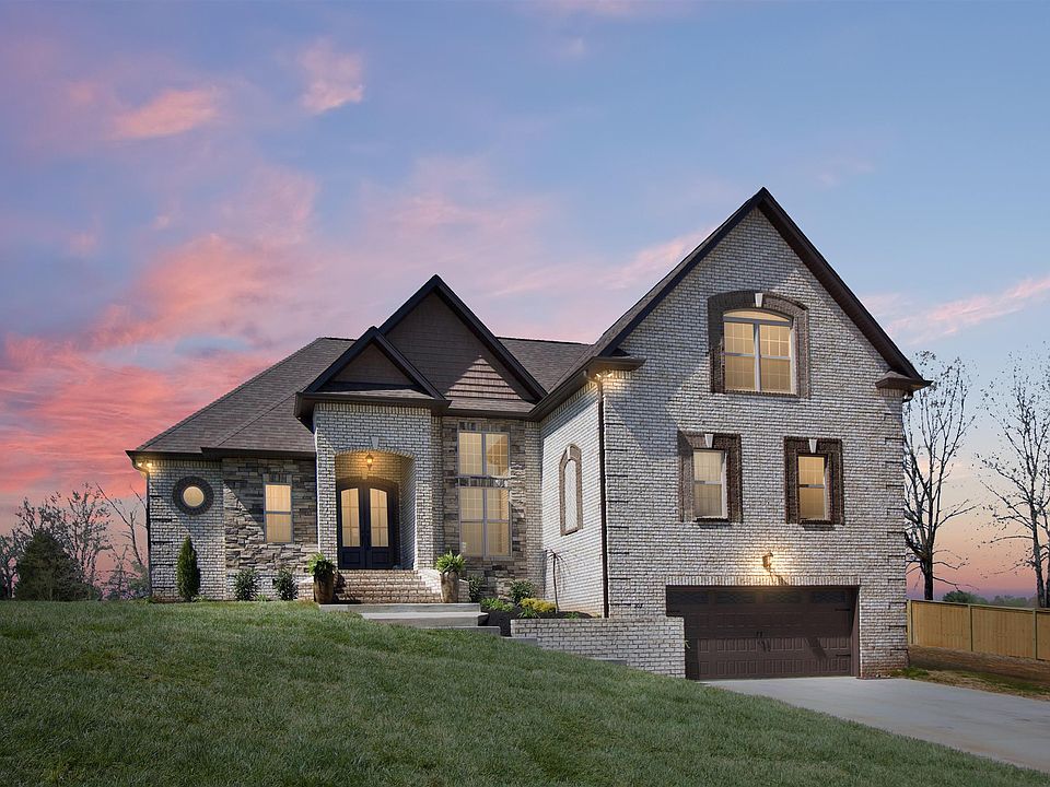 1st image of 107 Crystal Ct