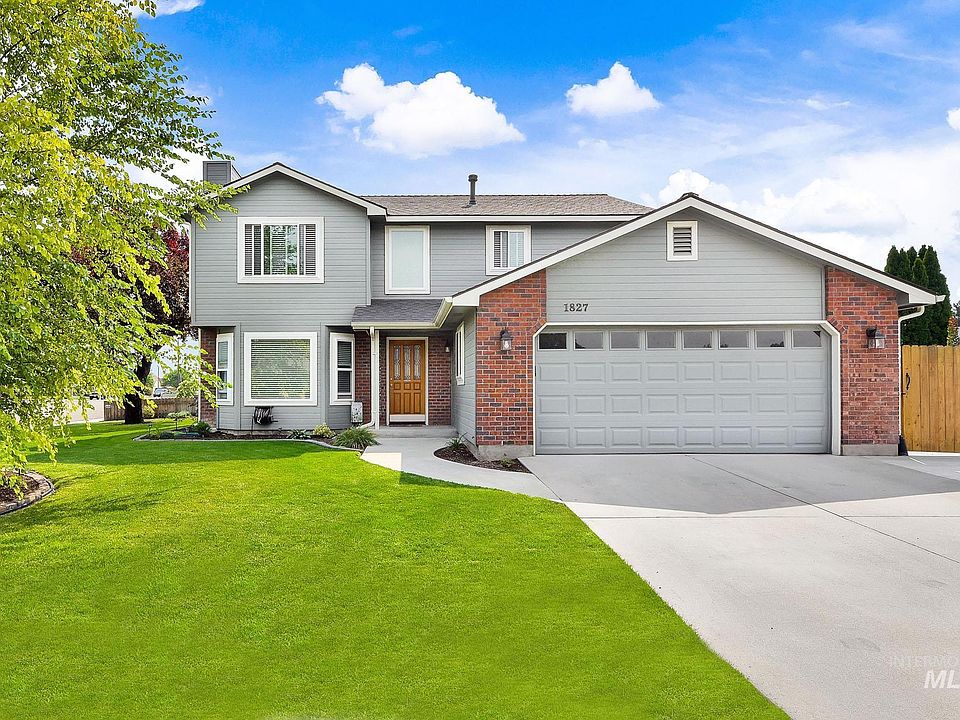 1st image of 1827 W Sandalwood Dr