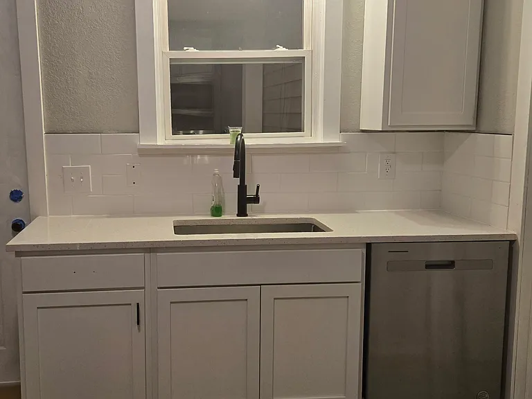 343 Spencer St NE #1 — Photo 6