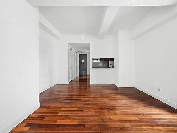 3rd image of 88 Greenwich St APT 1025