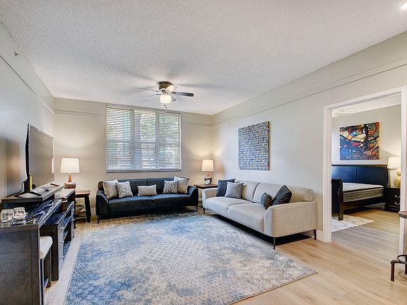 2nd image of 780 S Sapodilla Ave
