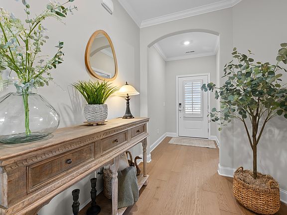 3rd image of 1519 Cedarbrooke Ln