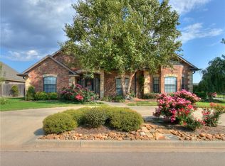 2221 Ping Dr, Weatherford, OK 73096