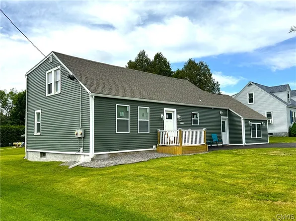 8622 Aitken Ave, Whitesboro, NY 13492