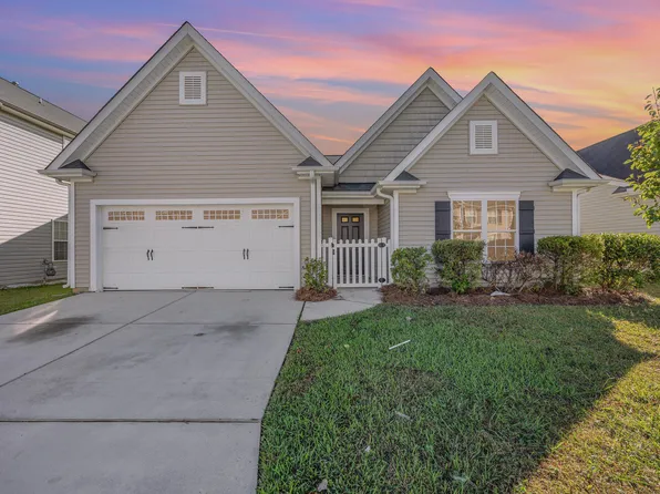 104 Claystone Dr, Gibsonville, NC 27249