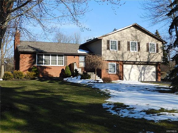 2nd image of 5065 Glenwood Dr