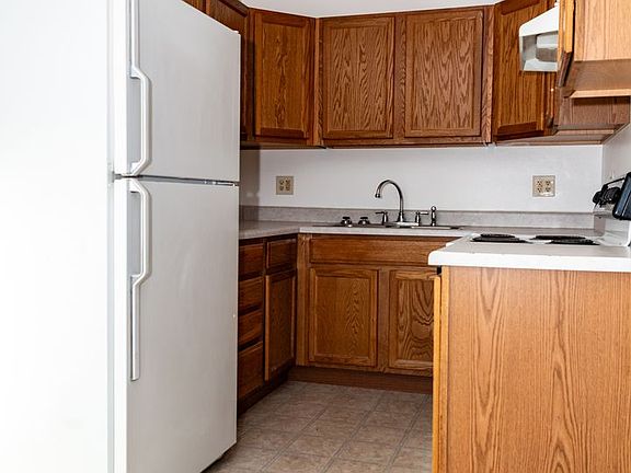 3rd image of 1458 Gillam Way #1