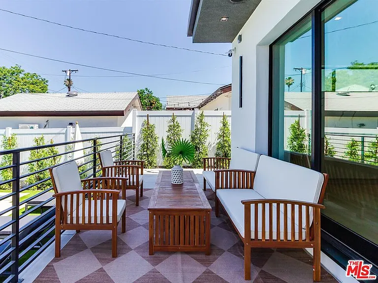 5929 Hesperia Ave — Photo 58
