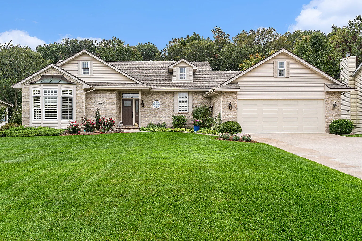 8612 Cedar Lake Dr photo 1