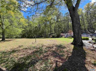 555 Littlebrandt Dr, Anniston, AL 36205