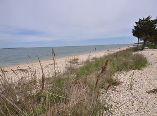 11 Shore Rd, Southampton, NY 11968